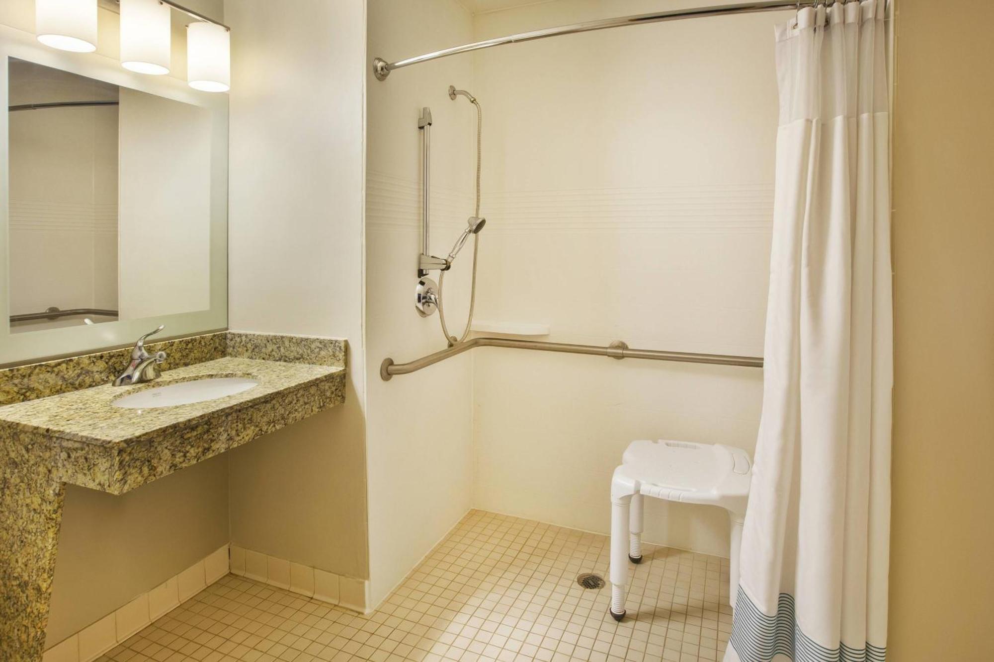 Towneplace Suites By Marriott Detroit Livonia Exteriör bild