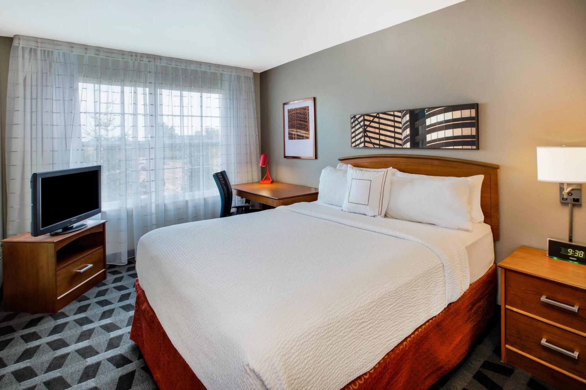 Towneplace Suites By Marriott Detroit Livonia Exteriör bild