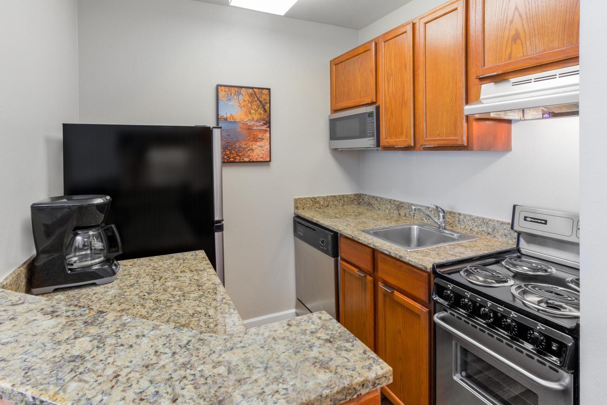 Towneplace Suites By Marriott Detroit Livonia Exteriör bild